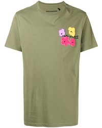 olivgrünes T-Shirt mit einem Rundhalsausschnitt mit Blumenmuster von Maharishi
