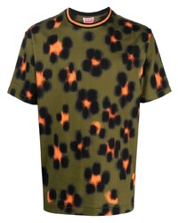 olivgrünes T-Shirt mit einem Rundhalsausschnitt mit Leopardenmuster von Kenzo