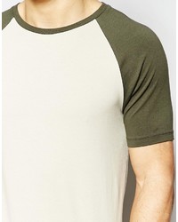 olivgrünes T-Shirt mit einem Rundhalsausschnitt von Asos