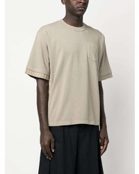 olivgrünes T-Shirt mit einem Rundhalsausschnitt von Sacai