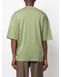 olivgrünes T-Shirt mit einem Rundhalsausschnitt von Costumein