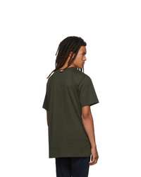 olivgrünes T-Shirt mit einem Rundhalsausschnitt von Thom Browne