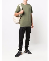 olivgrünes T-Shirt mit einem Rundhalsausschnitt von Stone Island