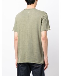 olivgrünes T-Shirt mit einem Rundhalsausschnitt von rag & bone