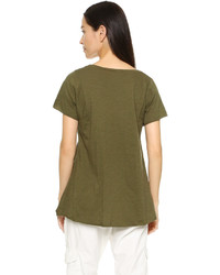 olivgrünes T-Shirt mit einem Rundhalsausschnitt von NSF