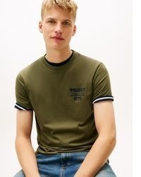 olivgrünes T-Shirt mit einem Rundhalsausschnitt von Tommy Jeans