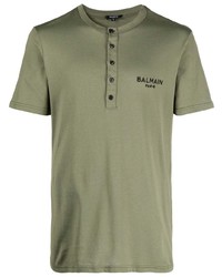 olivgrünes T-shirt mit einer Knopfleiste von Balmain