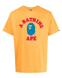 orange bedrucktes T-Shirt mit einem Rundhalsausschnitt von A Bathing Ape