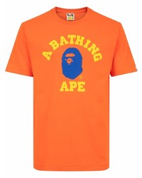 orange bedrucktes T-Shirt mit einem Rundhalsausschnitt von A Bathing Ape