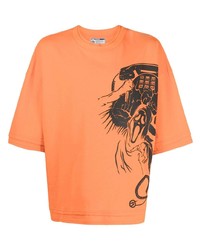 orange bedrucktes T-Shirt mit einem Rundhalsausschnitt von Formy Studio