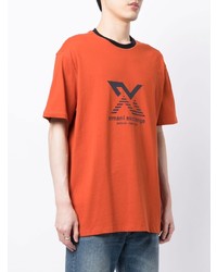 orange bedrucktes T-Shirt mit einem Rundhalsausschnitt von Armani Exchange