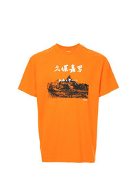 orange bedrucktes T-Shirt mit einem Rundhalsausschnitt von Yoshiokubo