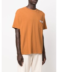 orange besticktes T-Shirt mit einem Rundhalsausschnitt von Bode