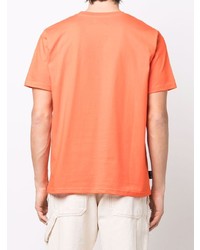 orange besticktes T-Shirt mit einem Rundhalsausschnitt von Family First