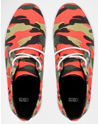 orange Camouflage Turnschuhe von Asos