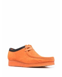 orange Chukka-Stiefel aus Wildleder von Clarks