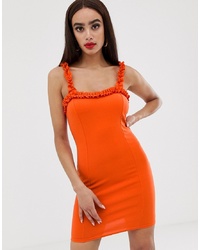 orange figurbetontes Kleid von PrettyLittleThing