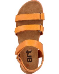 orange flache Sandalen aus Leder von Art