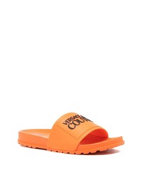 orange Gummi Sandalen von VERSACE JEANS COUTURE