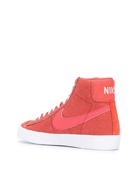 orange hohe Sneakers aus Wildleder von Nike