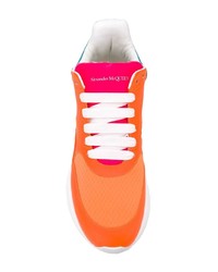 orange hohe Sneakers von Alexander McQueen