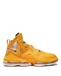 orange hohe Sneakers von Nike