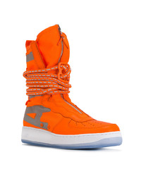 orange hohe Sneakers von Nike