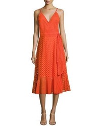 orange Kleid mit Lochstickerei