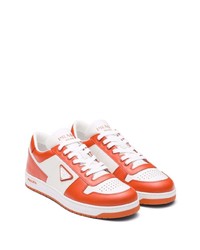 orange Leder niedrige Sneakers von Prada