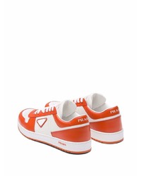 orange Leder niedrige Sneakers von Prada