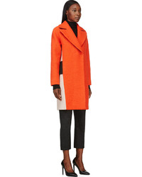 orange Mantel von Cédric Charlier