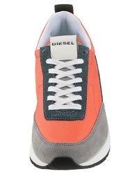 orange niedrige Sneakers von Diesel