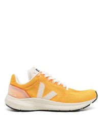orange niedrige Sneakers von Veja