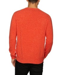 orange Pullover mit einem V-Ausschnitt von Alan Paine