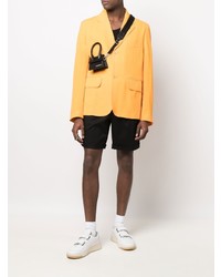 orange Sakko von Jacquemus