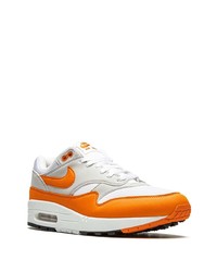 orange Sportschuhe von Nike