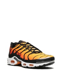 orange Sportschuhe von Nike