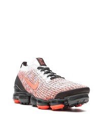 orange Sportschuhe von Nike