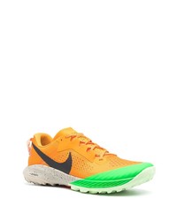 orange Sportschuhe von Nike