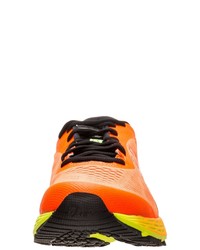 orange Sportschuhe von Asics