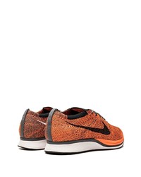 orange Sportschuhe von Nike