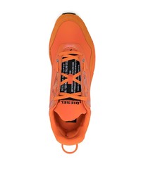 orange Sportschuhe von Diesel