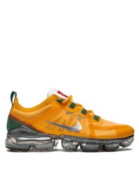 orange Sportschuhe von Nike