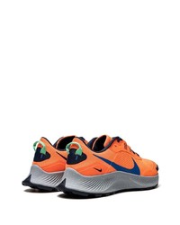 orange Sportschuhe von Nike