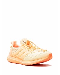 orange Sportschuhe von adidas