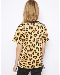 orange T-Shirt mit einem Rundhalsausschnitt mit Leopardenmuster von Joyrich