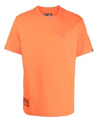 orange T-Shirt mit einem Rundhalsausschnitt von Izzue