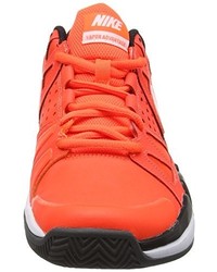 orange Turnschuhe von Nike