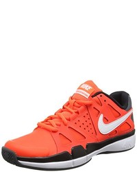 orange Turnschuhe von Nike