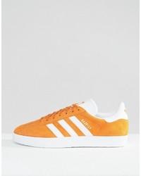 orange Turnschuhe von adidas